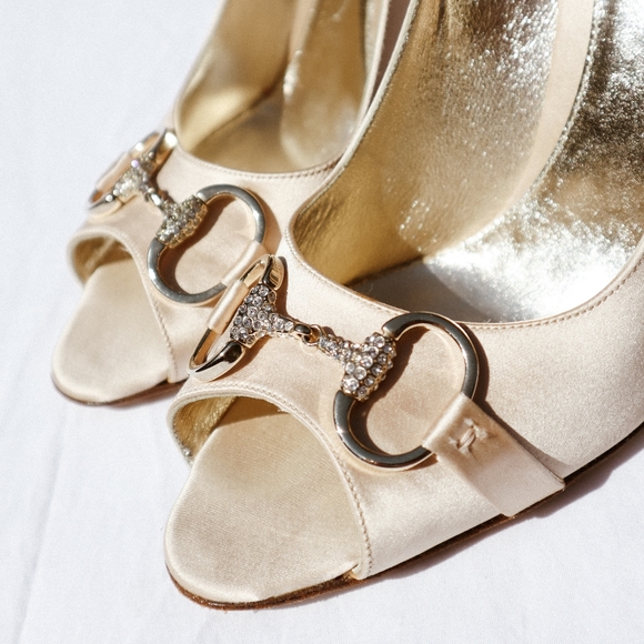 ☆SOLD☆ Gucci Satin Horsebit Crystal heels - Picture 3 of 9
